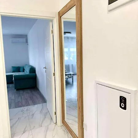 Bella Lux Διαμέρισμα *