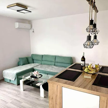 Bella Lux Διαμέρισμα *